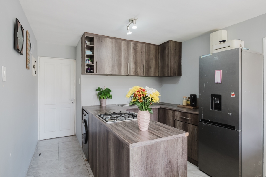 1 Bedroom Property for Sale in Sunnydale Western Cape